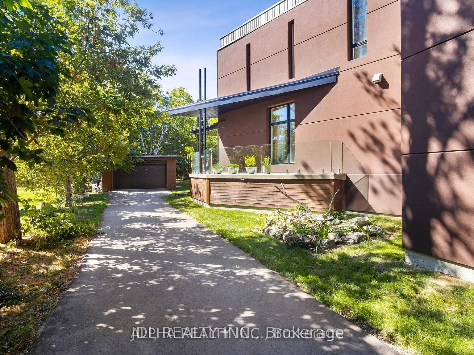 5 bed, $8,200 — Photo 4