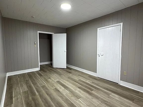 4th image of 1222 Main St APT 3
