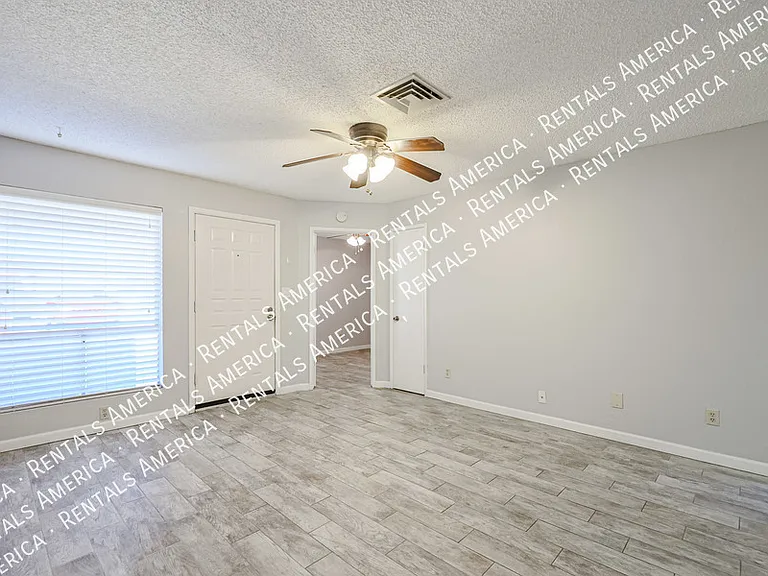 9020 W Highland Ave #107 — Photo 6