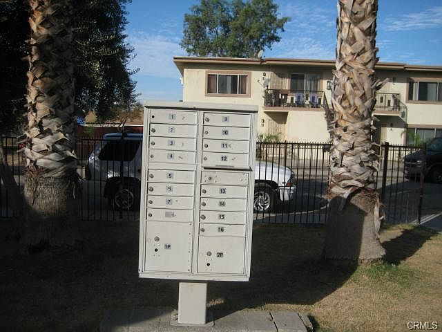 1st image of 1721 N Fairfax Dr