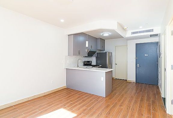 2nd image of 42-22 Crescent St #8B
