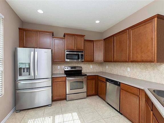3rd image of 8409 Blue Rock Dr