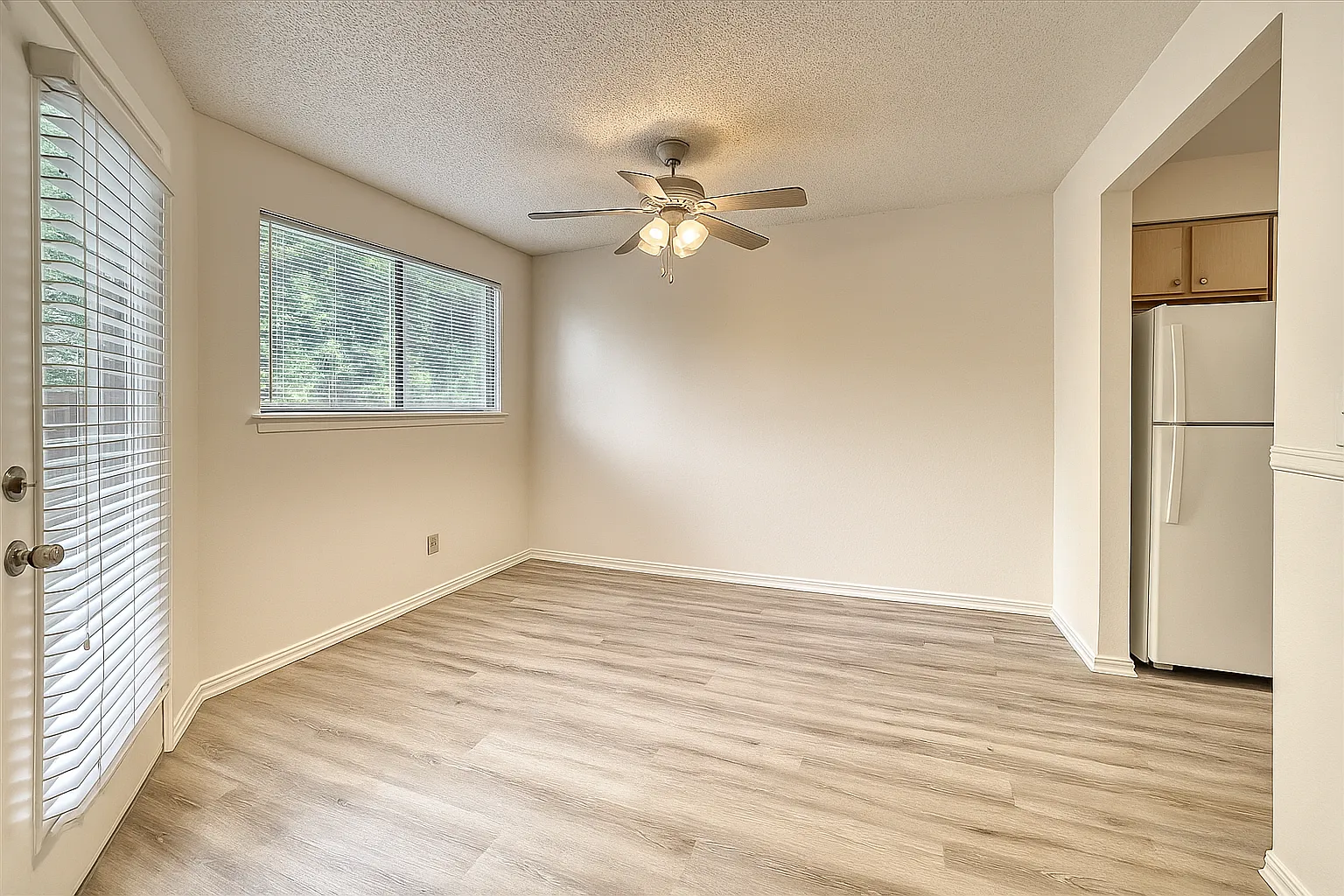 3713 South Gekeler Lane - 1 — Photo 2