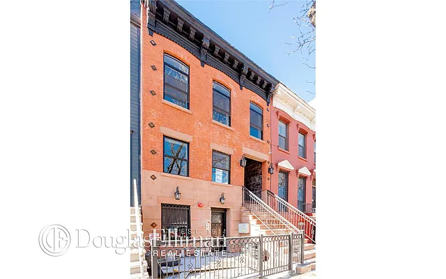 Sold by Douglas Elliman | media 16