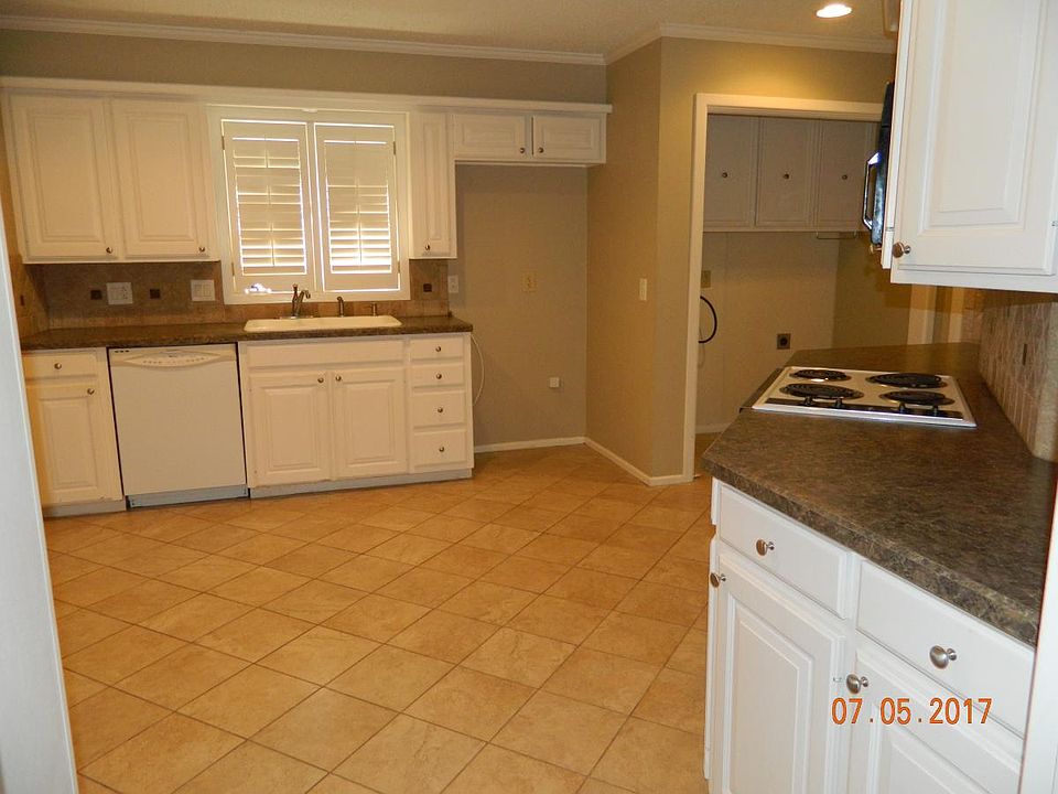 Kitchen from entry