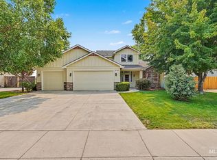 689 Triumph Dr, Middleton, ID 83644