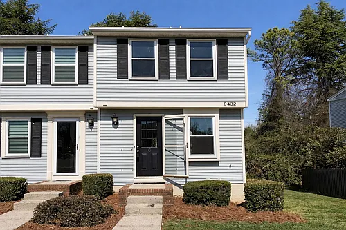 9432 Lexington Cir Photo 1