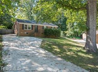 2941 Marthas Pl, Greensboro, NC 27408