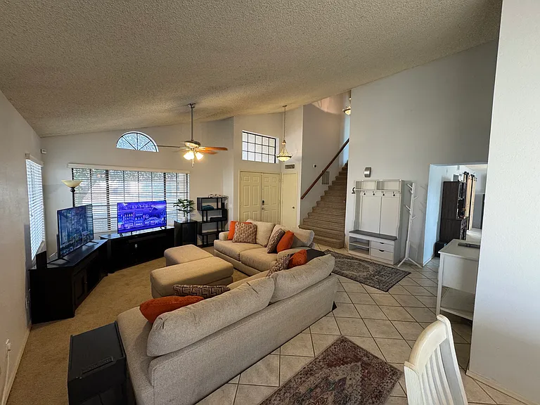3728 N Copenhagen Dr — Photo 37