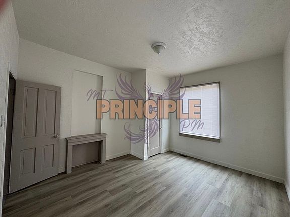 5th image of 2037 Whitman Ave
