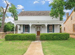 209 W San Antonio St, Fredericksburg, TX 78624