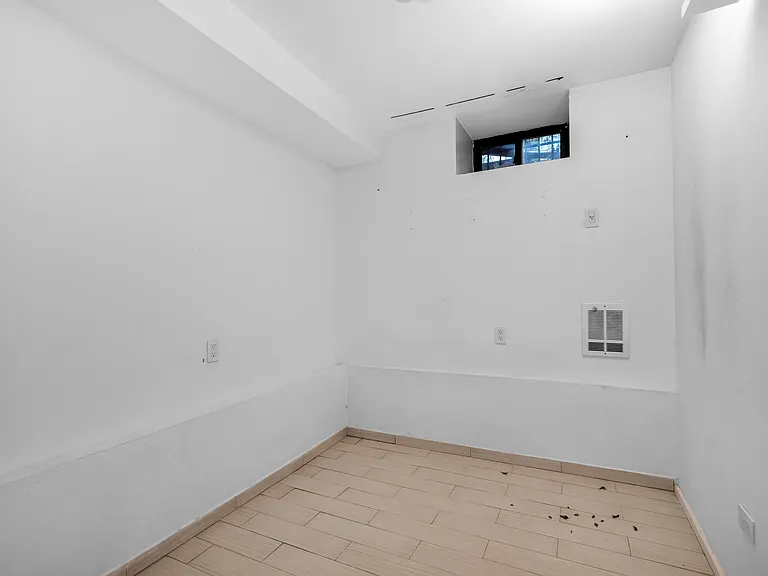 248 Bainbridge St #2 — Photo 11