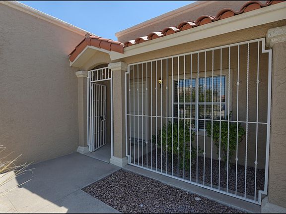 5th image of 7580 Le Conte Dr #B