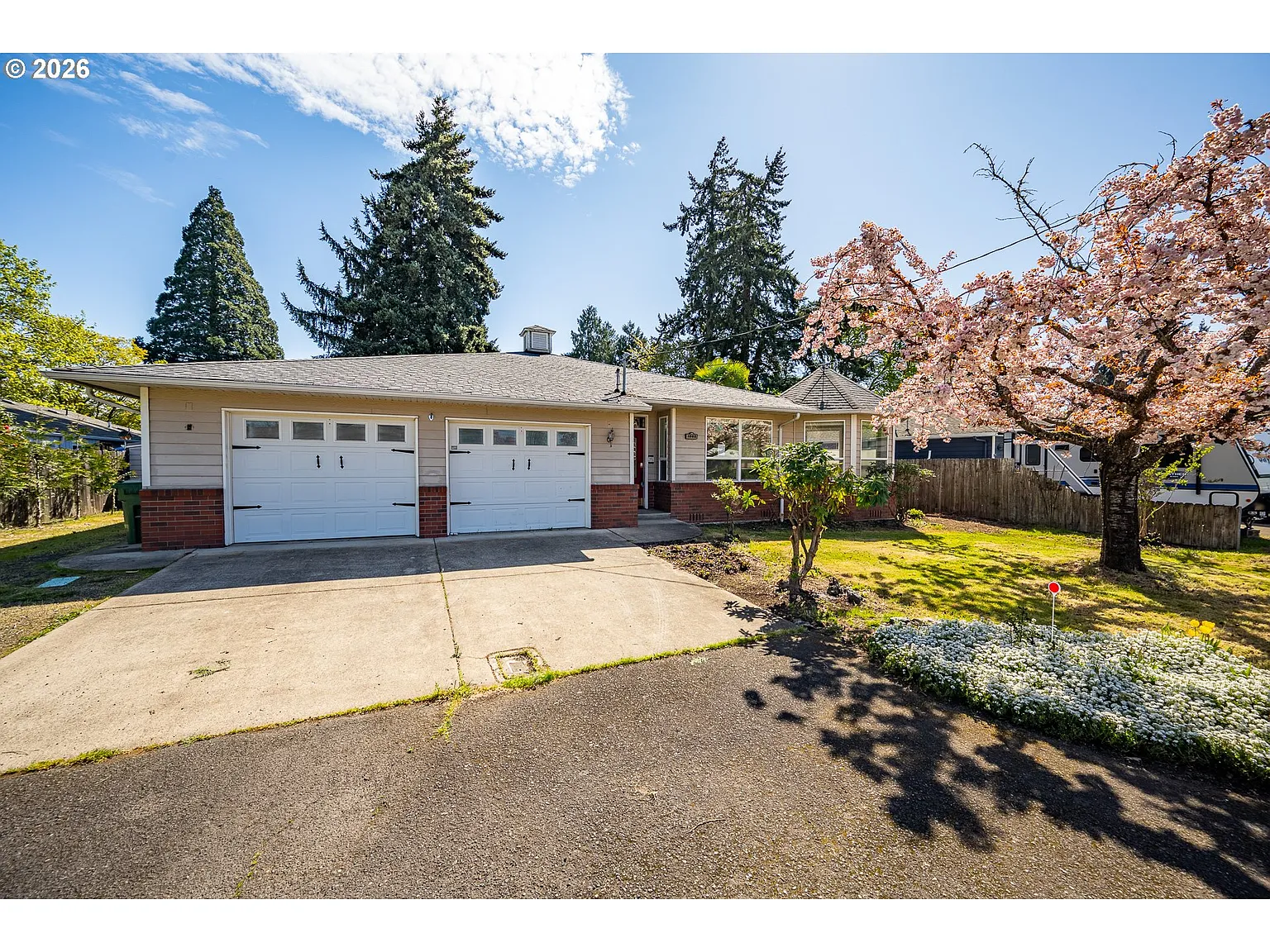 1565 Santa Rosa St photo 1