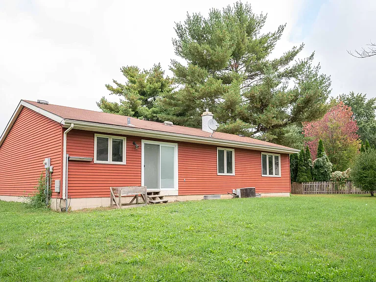 13 Keighley Cir — Photo 15
