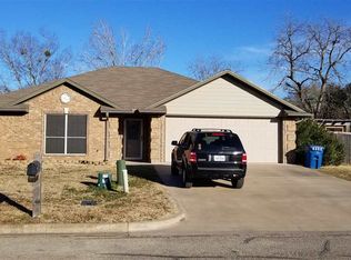 101 Oakwood Dr, Mexia, TX 76667