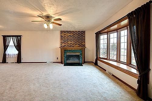 5th image of 2339 Belfast Ln