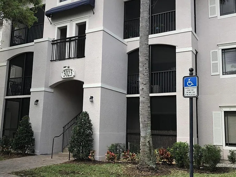 3023 Alcazar Pl #305 — Photo 2
