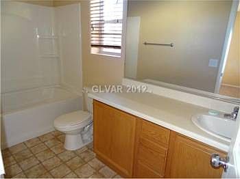 4th image of 28 Vernon Springs Ave