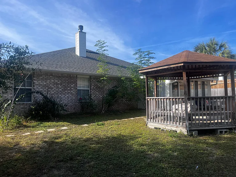 Fully privacy fenced back yard.