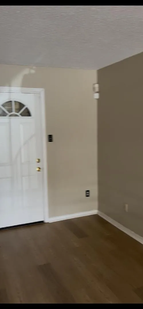 3116 Monterrey Sq - Monterrey Unit 2 — Photo 2