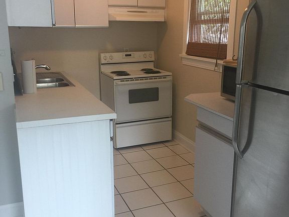 kitchen includes dishwasher
