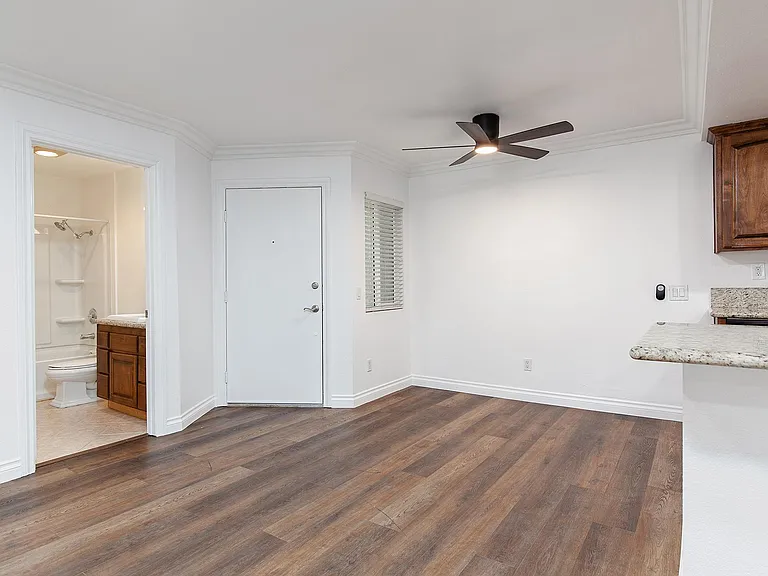 227 Woodland Pkwy #162 — Photo 16