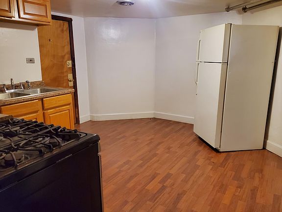 4th image of 5308 W Agatite Ave #G