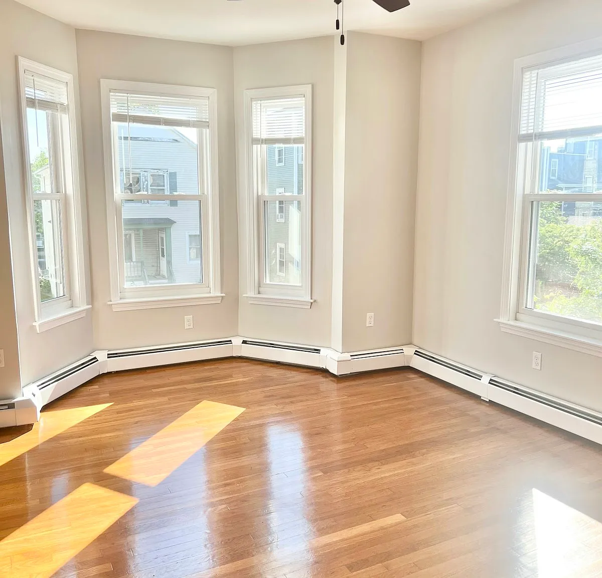 35 Edgewood St — Photo 4