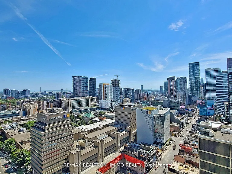 386 Yonge St #2508 — Photo 28