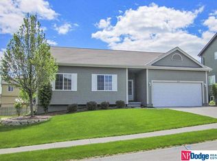 16013 Larimore Ave, Omaha, NE 68116