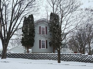 526 N Park St, Reedsburg, WI 53959