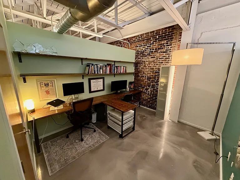 Bedroom 2 / Study