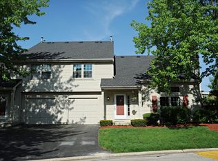 1028 N Knollwood Dr, Palatine, IL 60067