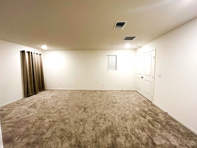 2814 Frabiele St — Photo 26