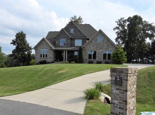 39 Ridgeview Trl, Guntersville, AL 35976