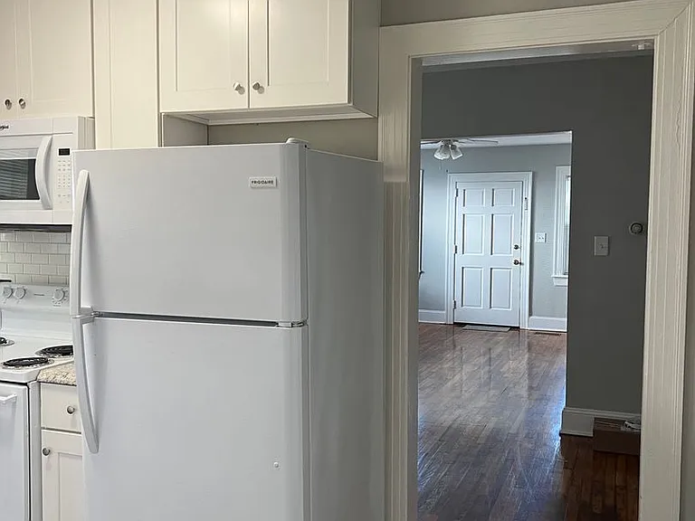 415 Ash St — Photo 27