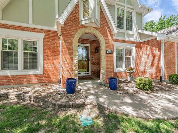 3rd image of 7648 N Lucerne Ct