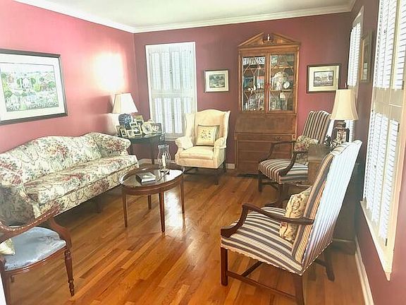 5th image of 223 Brandywine Dr
