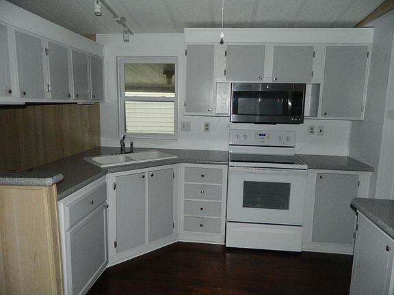 3rd image of 2425 Harden Blvd Lot 235