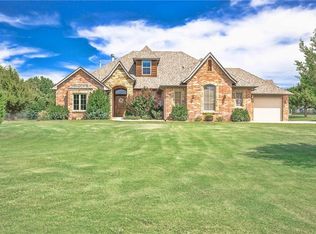 7370 Misty Glen Dr, Edmond, OK 73025