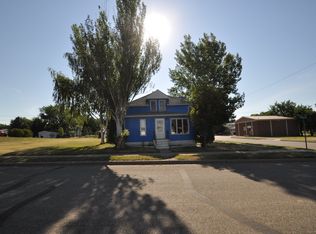 201 NE 1st St, Linton, ND 58552