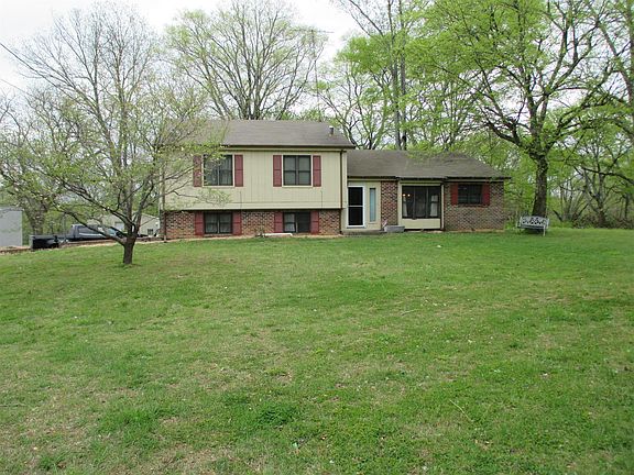 2nd image of 715 Cannon Blvd