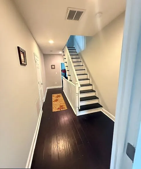 1046 W Lombard St — Photo 2
