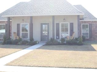 4777 Avery Gracy Dr, Addis, LA 70710