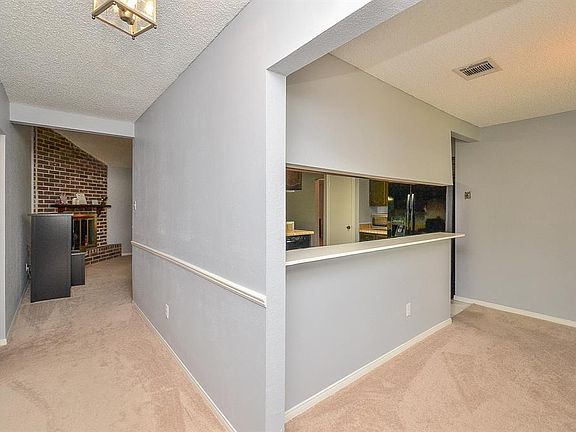 4th image of 17507 Baronshire Dr