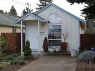 5828 SE Malden St, Portland, OR 97206