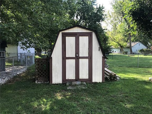 2nd image of 6855 Bannock Dr