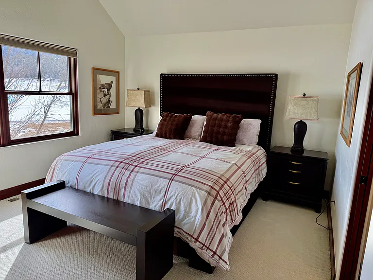 105 Primrose Ln — Photo 10