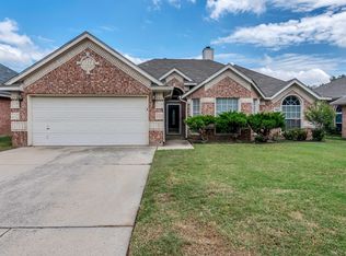 7562 Brittany Pl, Fort Worth, TX 76137